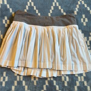 White lululemon pleated skirt